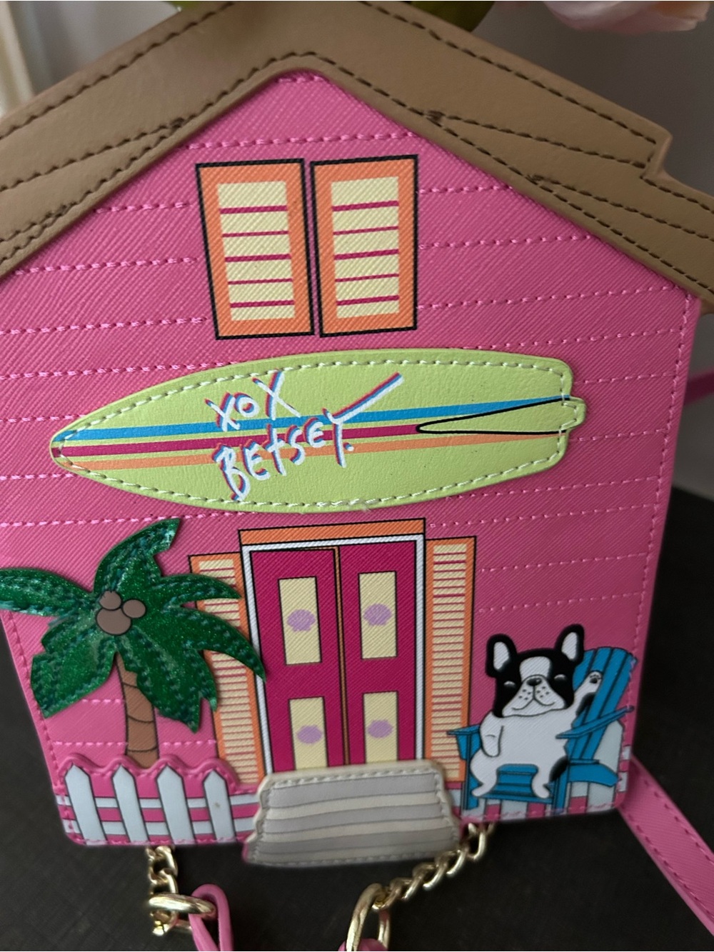 Betsey Johnson Dog Beach house Crossbody - Picture 4 of 11